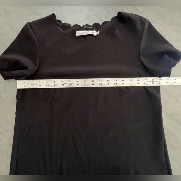 Elizabeth & Clarke The Chambers Black‎ Open Back Scalloped Blouse Women’s Size 6 - Picture 5 of 8